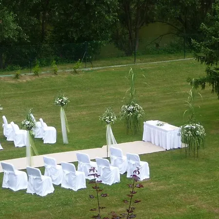 Letni Pobyt Na Hotelu Samechov V Posazavi Hotel 3*