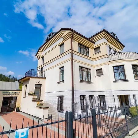 Letni Pobyt Na Hotelu Samechov V Posazavi Chocerady