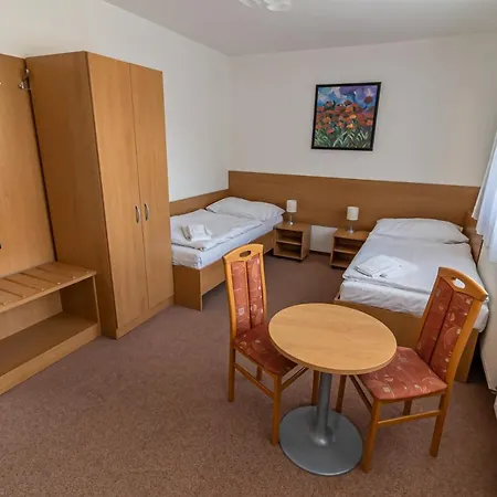 Hotel Letni Pobyt Na Hotelu Samechov V Posazavi Chocerady
