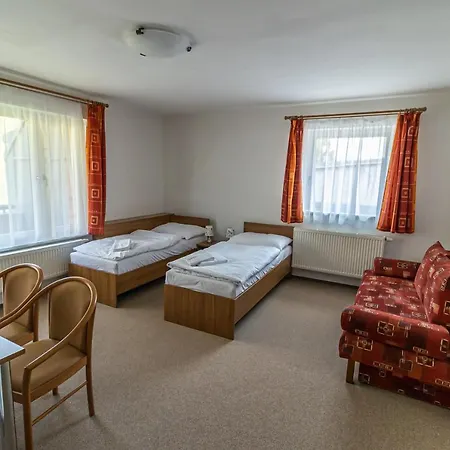 Hotel Letni Pobyt Na Hotelu Samechov V Posazavi 3*